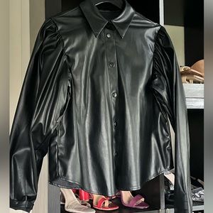 Faux leather Shirt - puffy sleeves